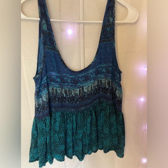 Flowy style blue top - Picture 1 of 3